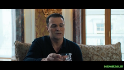 Отец приехал забирать дочку проститутку от клиента