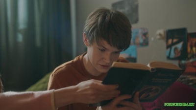 Девочка лишается девственности с одноклассником